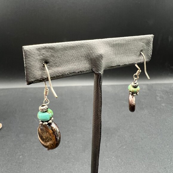 Brown Stone Dangle Pierced Earrings Green‎ Stone Accent Silver Tone Drop - Picture 4 of 8